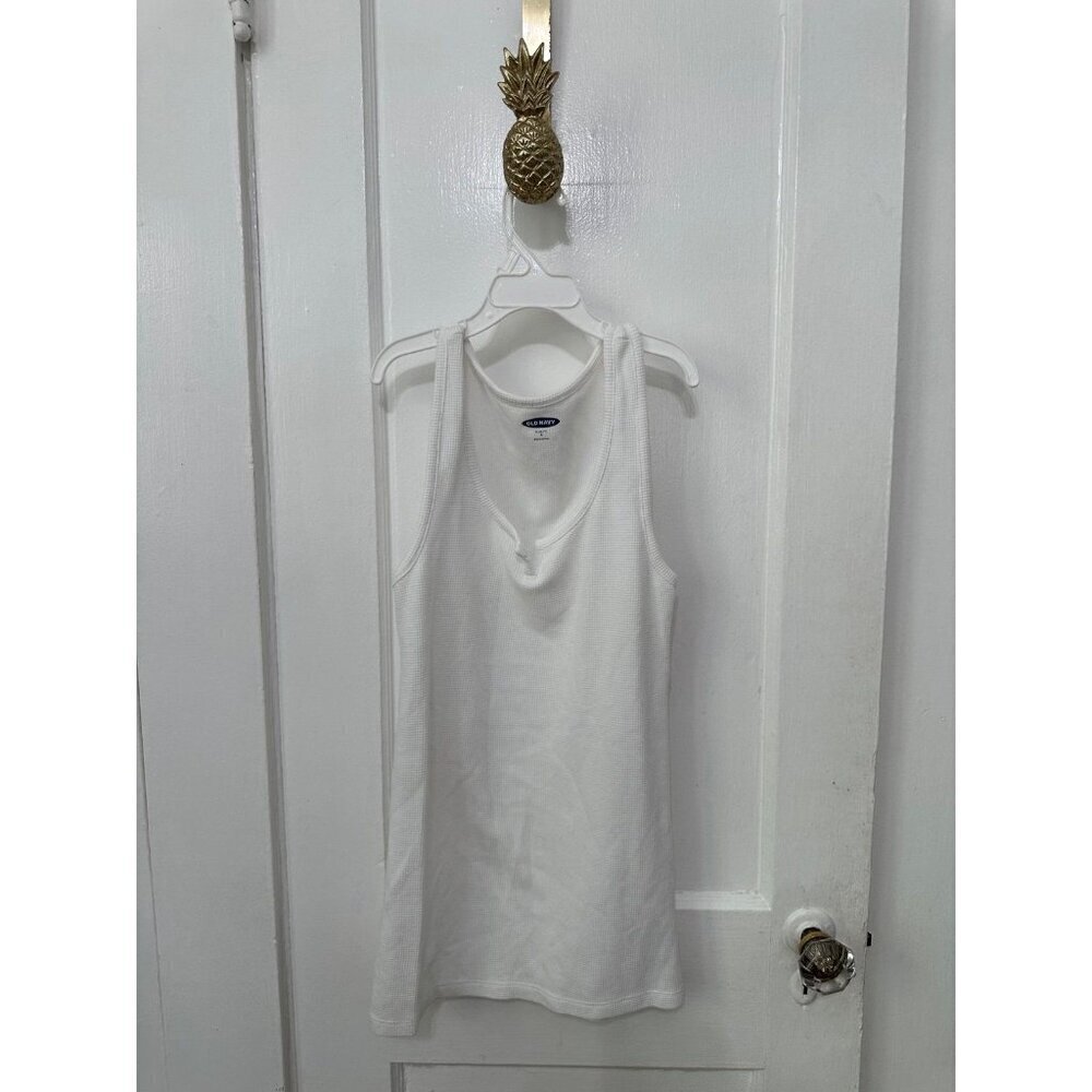 Old Navy Slim fit women’s size small white tank top